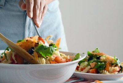 Imagen de ingredientes esenciales para una dieta vegana saludable, ideales para quienes están comenzando el cambio de estilo de vida.